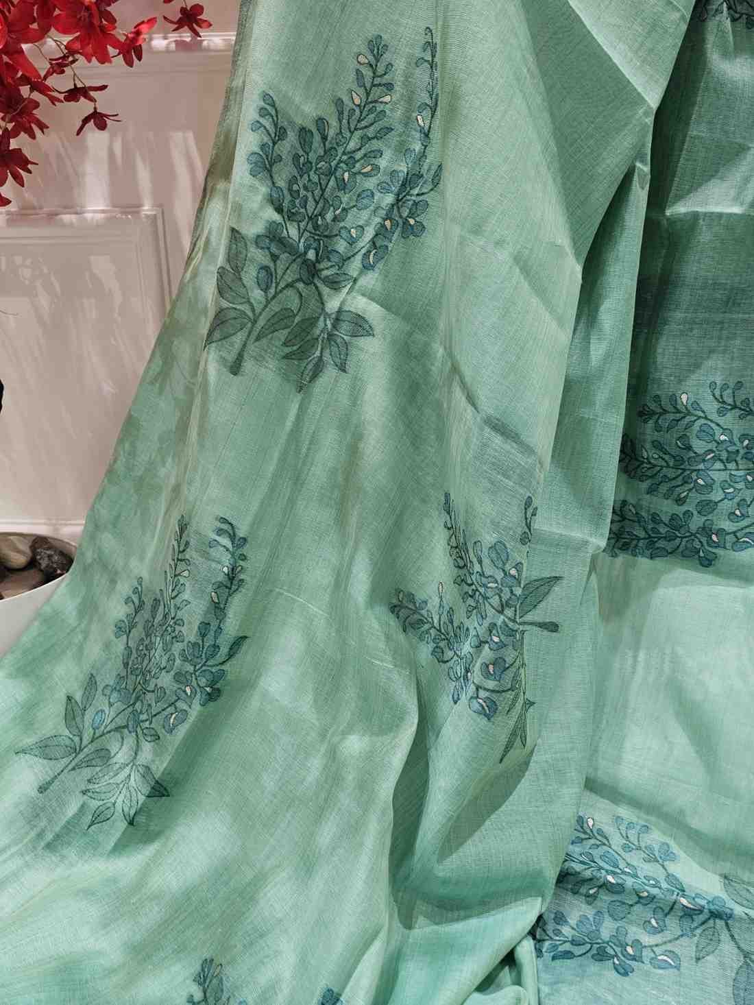 Floral Art Muga Jamdani Saree - Green Blossom
