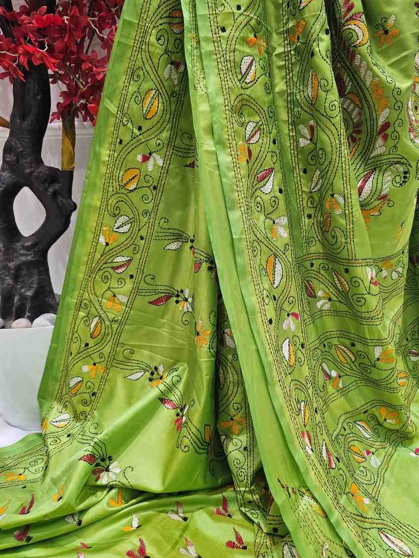 Bangalore Silk Blend Kantha Saree - Parrot Green
