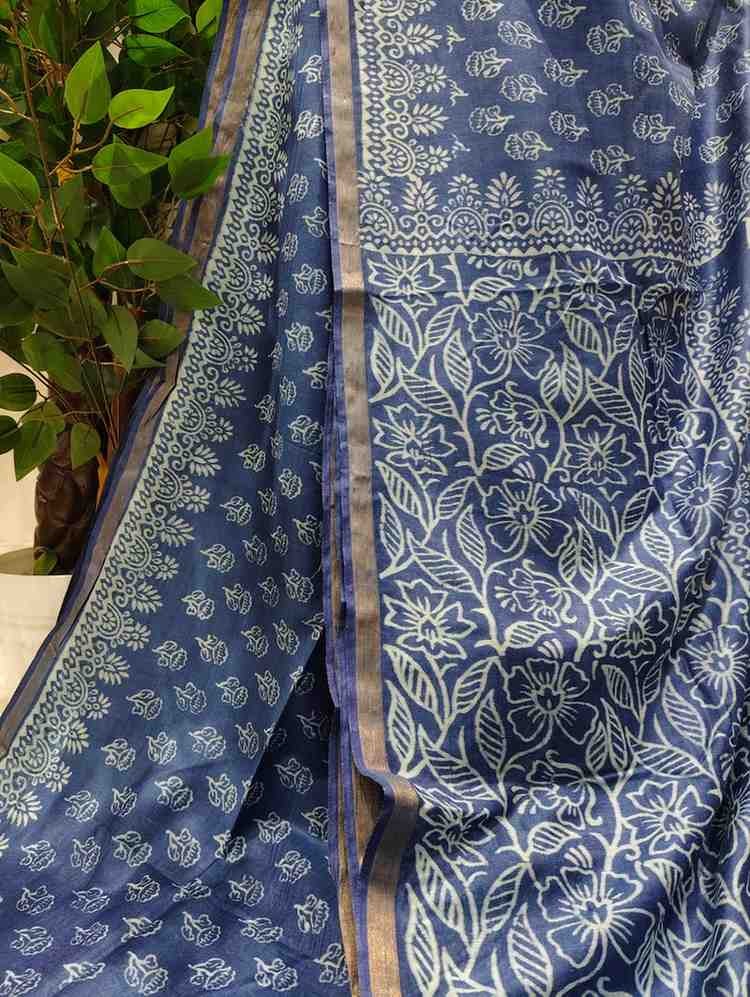 Mulberry Silk Handloom Saree- Blue with white Flower Motif