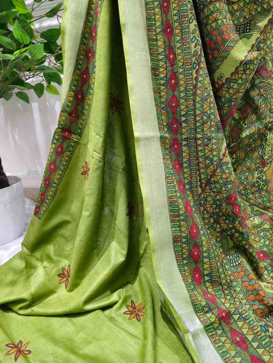 'Ardhya Matsya' Hand painted Madhubani Blend Saree - Green, Pink