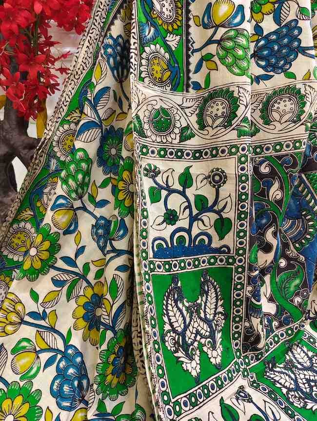'Nilatarangini' Off White with Floral and Climber design cotton Kalamkari Saree