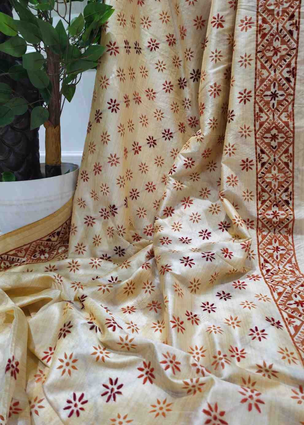 Hand Stitched Kadhwa Kantha Saree - Russet
