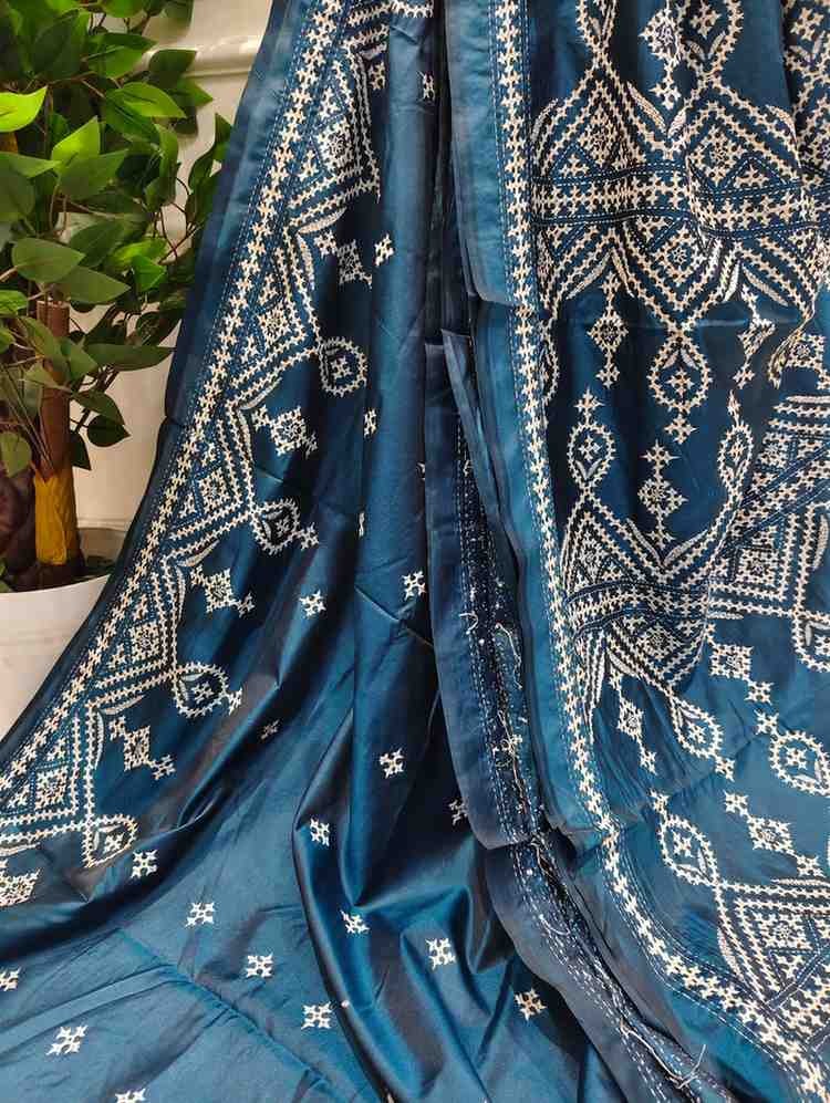 White Nakshi on Dark Teal Banglore Silk Kanta Saree
