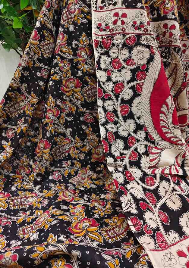 'ShyamKamala' Black Canvas with Floral design cotton Kalamkari Saree