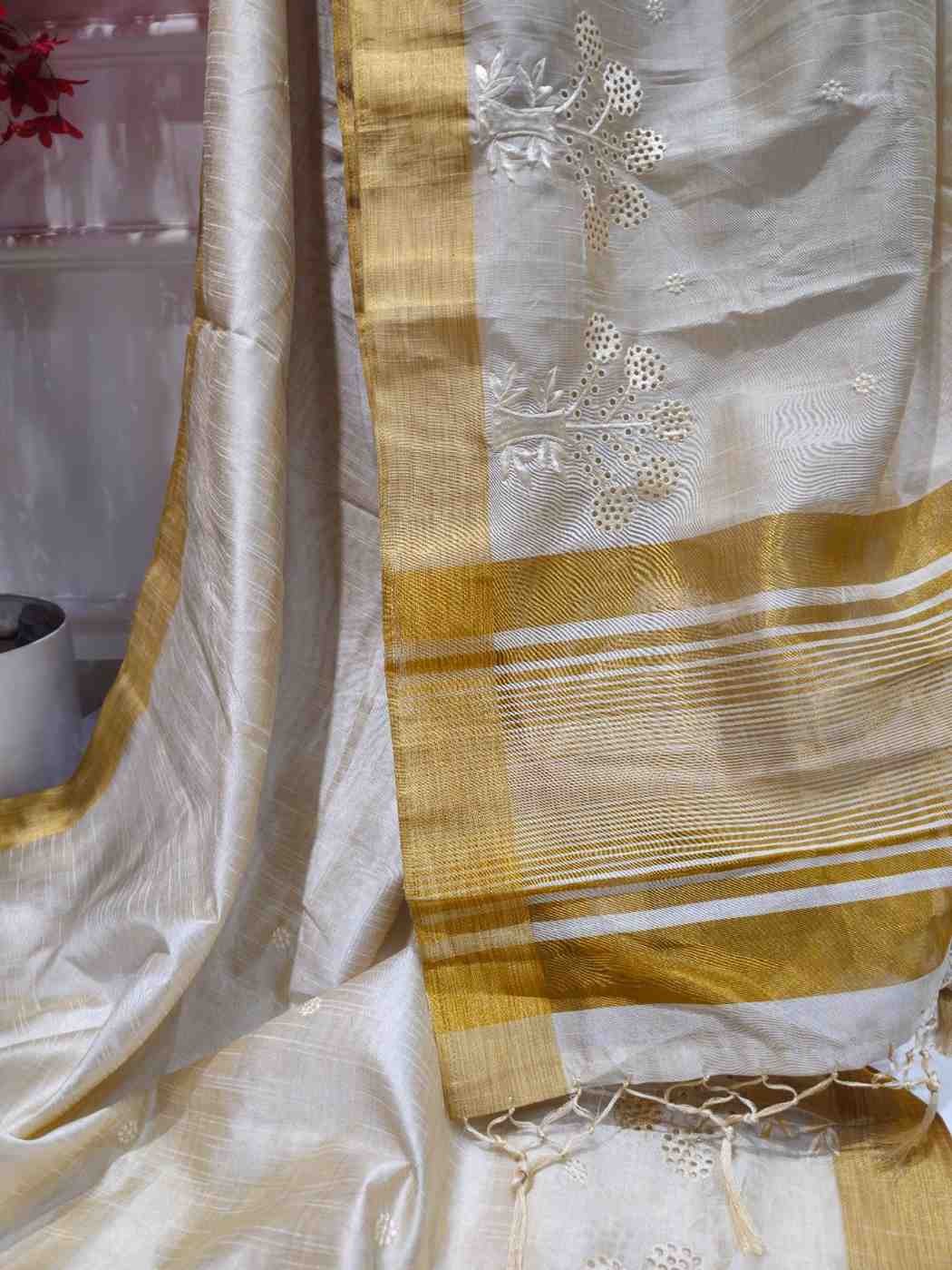 Odisha Special Matka Silk with Golden Border - Dotted Tree Design