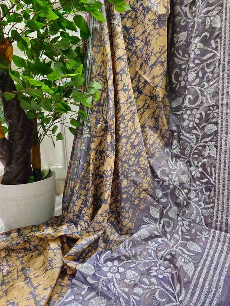 Bangalore Silk Blend Kantha Saree - Battick English Buff